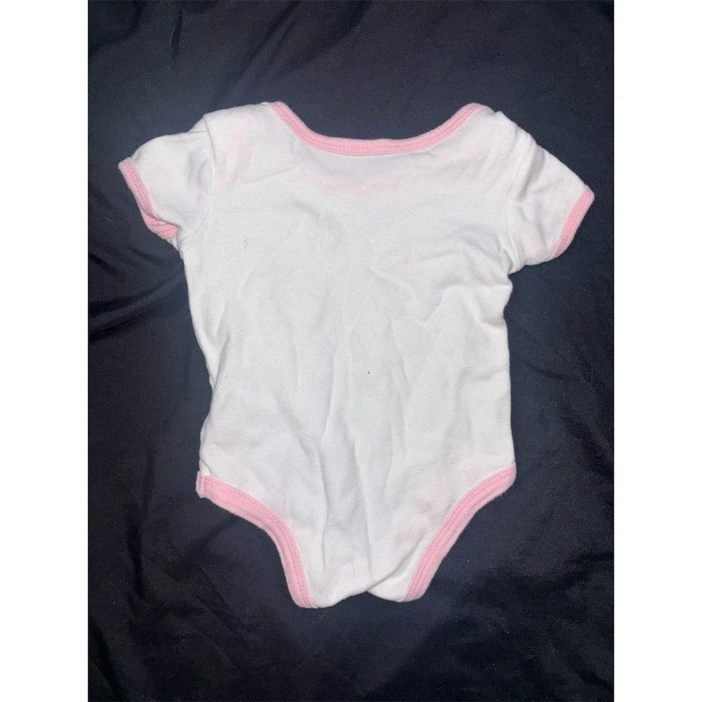 Betsey Johnson Baby Girl Bodysuit 6 Months White Pink Trim Floral Heart SS